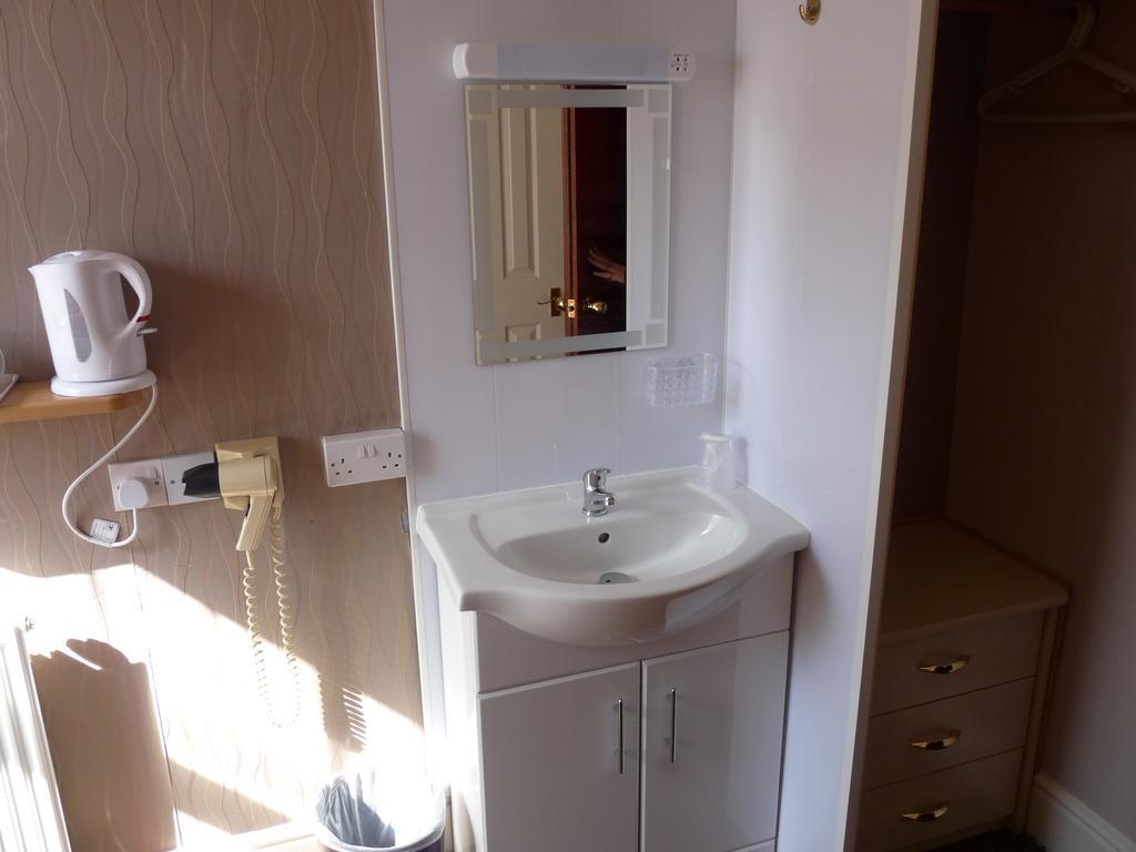 The Cumbrian Hotel Блекпул Екстериор снимка