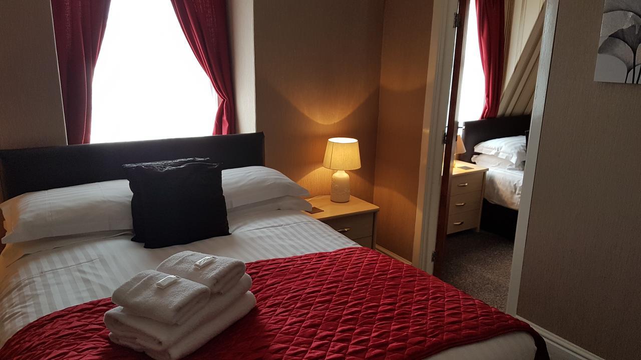 The Cumbrian Hotel Блекпул Екстериор снимка
